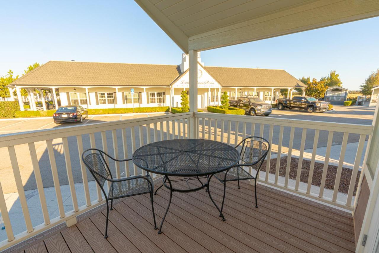 Vines Rv Resort Пасо Роблс Экстерьер фото