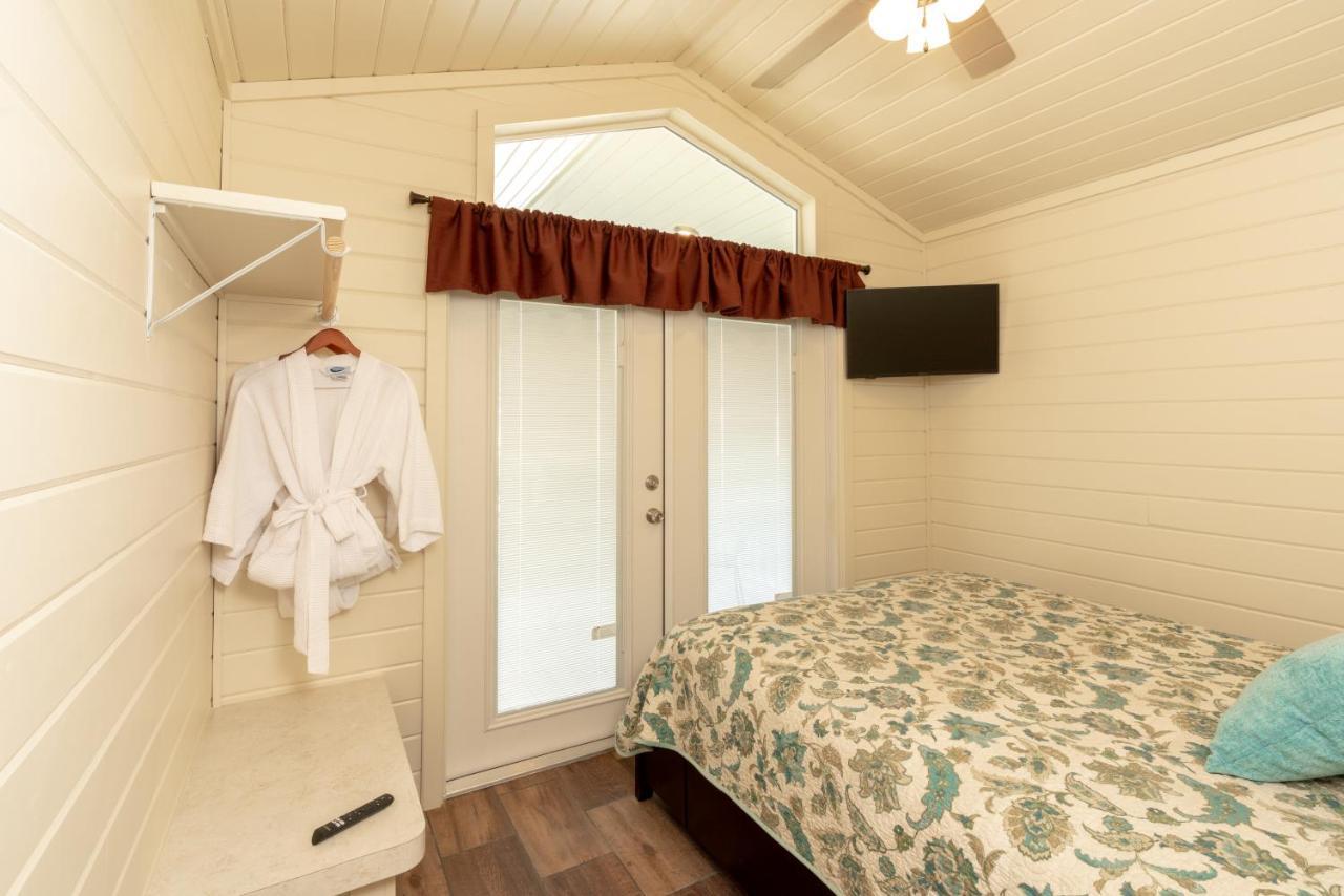 Vines Rv Resort Пасо Роблс Экстерьер фото